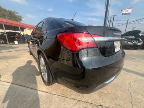 Used 2013 Chrysler 200 Touring image 7