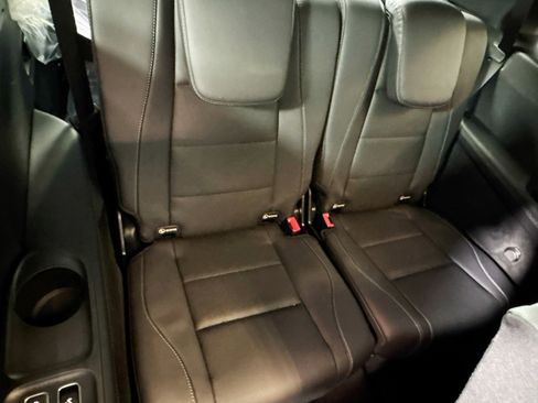 New 2026 Mercedes-Benz GLS 450 4MATIC image 25