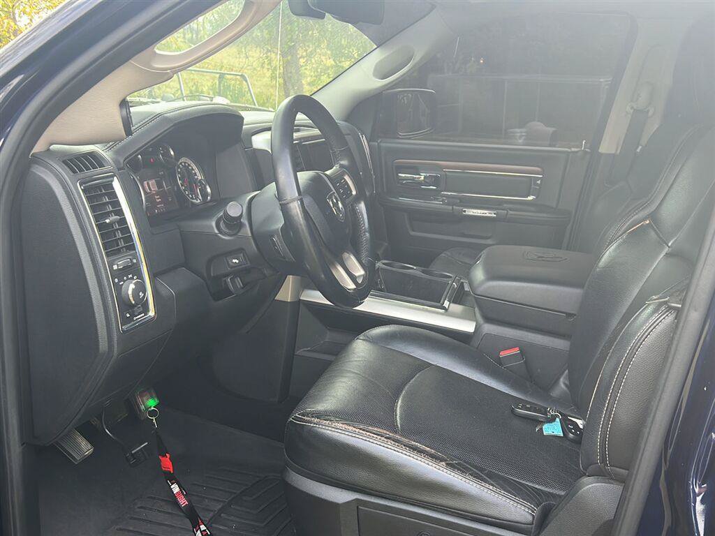 Used 2014 RAM 1500 Laramie w/ Convenience Group AWD/4WD image 10