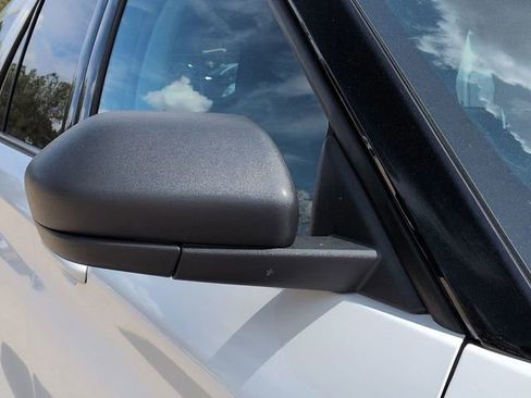 Certified 2023 Ford Explorer XLT image 12