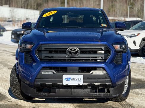 Certified 2025 Toyota Tacoma SR5 image 2