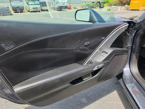 Used 2017 Chevrolet Corvette Grand Sport RWD image 18