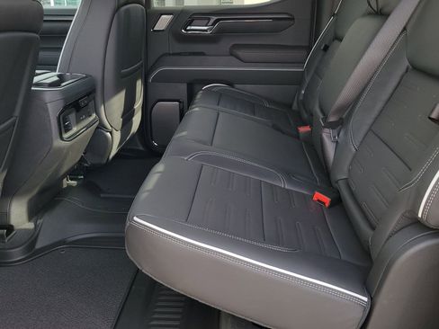 New 2026 GMC Sierra 1500 AT4X image 7