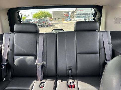 Used 2013 GMC Yukon Denali image 17