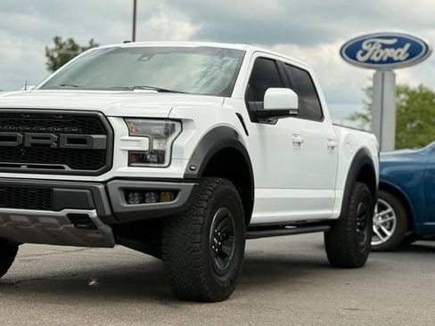 Used 2018 Ford F150 Raptor w/ Equipment Group 802A Luxury AWD/4WD image 49