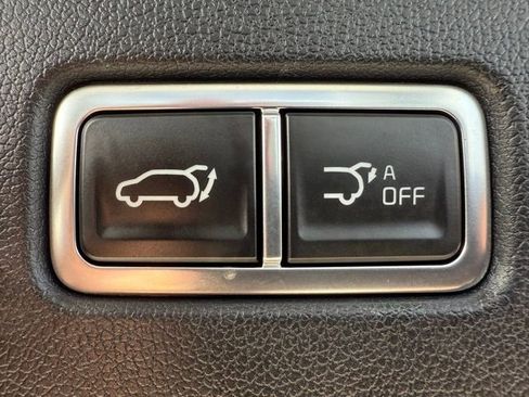 Used 2025 Kia Sorento SX image 26