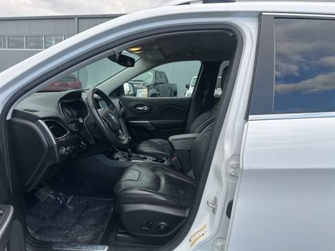 Used 2019 Jeep Cherokee Limited AWD/4WD image 22