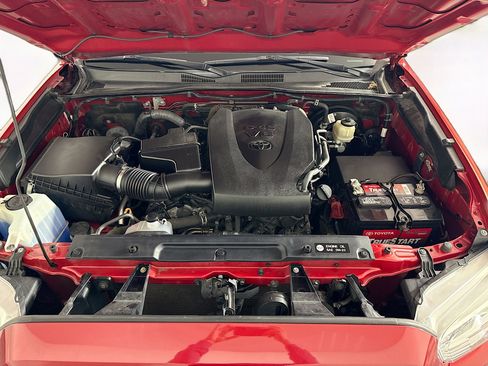 Certified 2017 Toyota Tacoma SR w/ Tow Package image 29