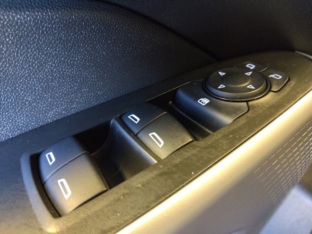 Used 2024 Chevrolet Trax LS FWD image 27