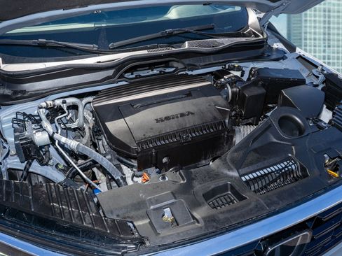 Certified 2023 Honda Pilot Touring image 41