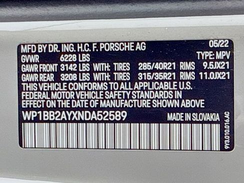 Certified 2022 Porsche Cayenne S image 38