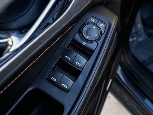 Used 2019 Chevrolet Traverse LT w/ LT Premium Package image 10