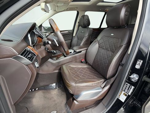 Used 2019 Mercedes-Benz GLS 550 4MATIC image 19