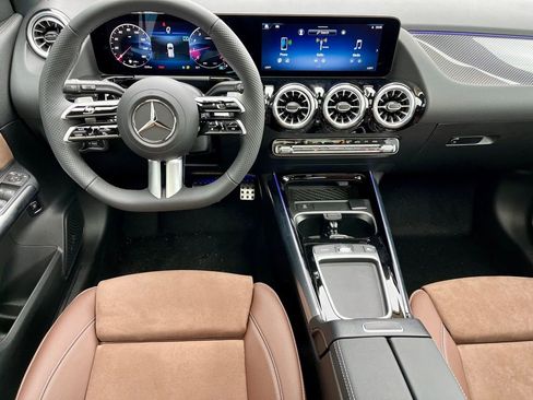 Certified 2025 Mercedes-Benz GLA 250 GLA 250 image 15