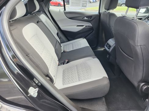 Used 2022 Chevrolet Equinox LS AWD/4WD image 18