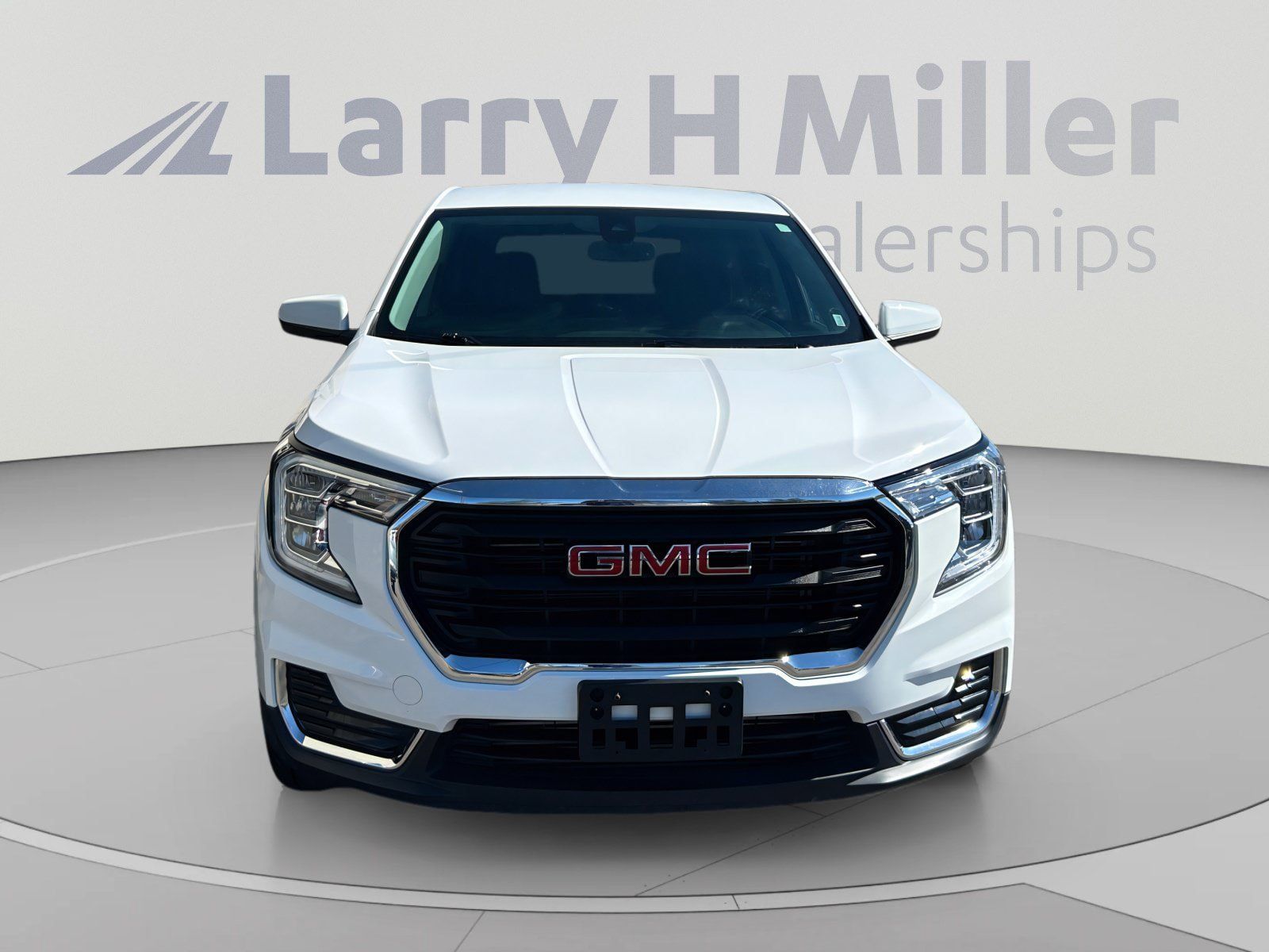 Used 2024 GMC Terrain SLE FWD image 9