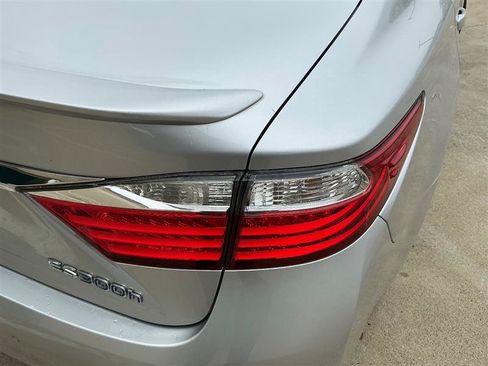 Used 2014 Lexus ES 300h w/ Luxury Package w/Bamboo Trim FWD image 20