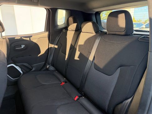 Used 2019 Jeep Renegade Sport AWD/4WD image 13