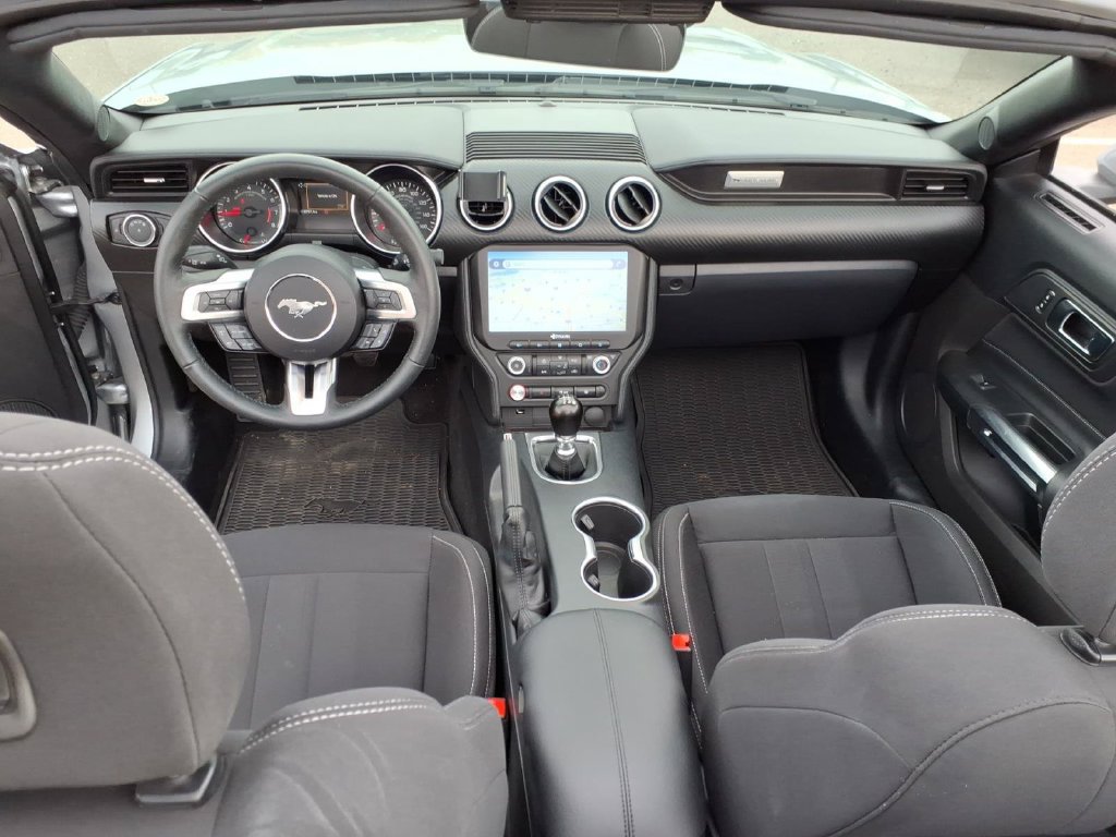 Used 2022 Ford Mustang Convertible RWD image 12