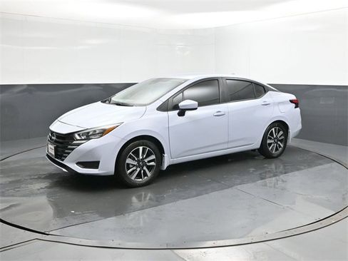 New 2025 Nissan Versa SV w/ Trunk Package image 32