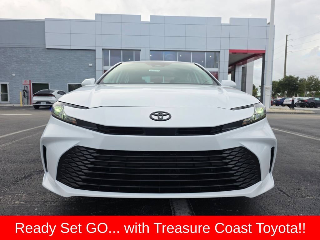 Used 2026 Toyota Camry LE FWD image 4