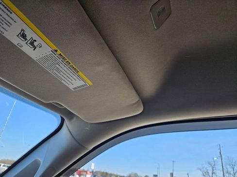 Used 2018 RAM 1500 Classic SLT image 21