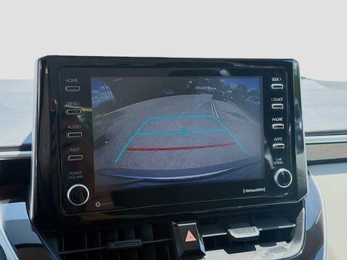 Used 2021 Toyota Corolla LE FWD image 13