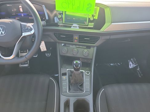 Used 2023 Volkswagen Jetta Sport image 17