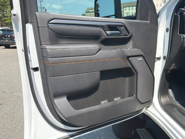 Used 2025 GMC Sierra 2500 AT4 w/ AT4 Premium Plus Package AWD/4WD image 12