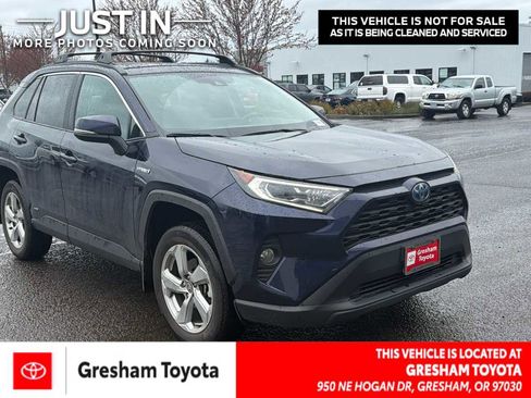 Used 2021 Toyota RAV4 XLE Premium image 1