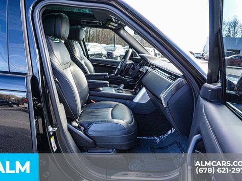 Used 2023 Land Rover Range Rover SE image 23