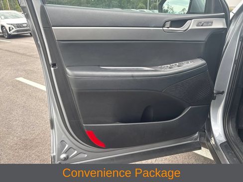 Used 2020 Hyundai Palisade SEL FWD image 3