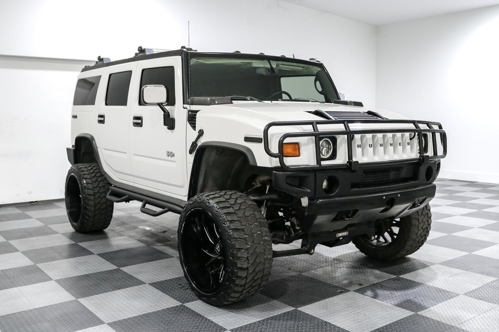 Used 2005 HUMMER H2 w/ Preferred Equipment Group AWD/4WD image 1