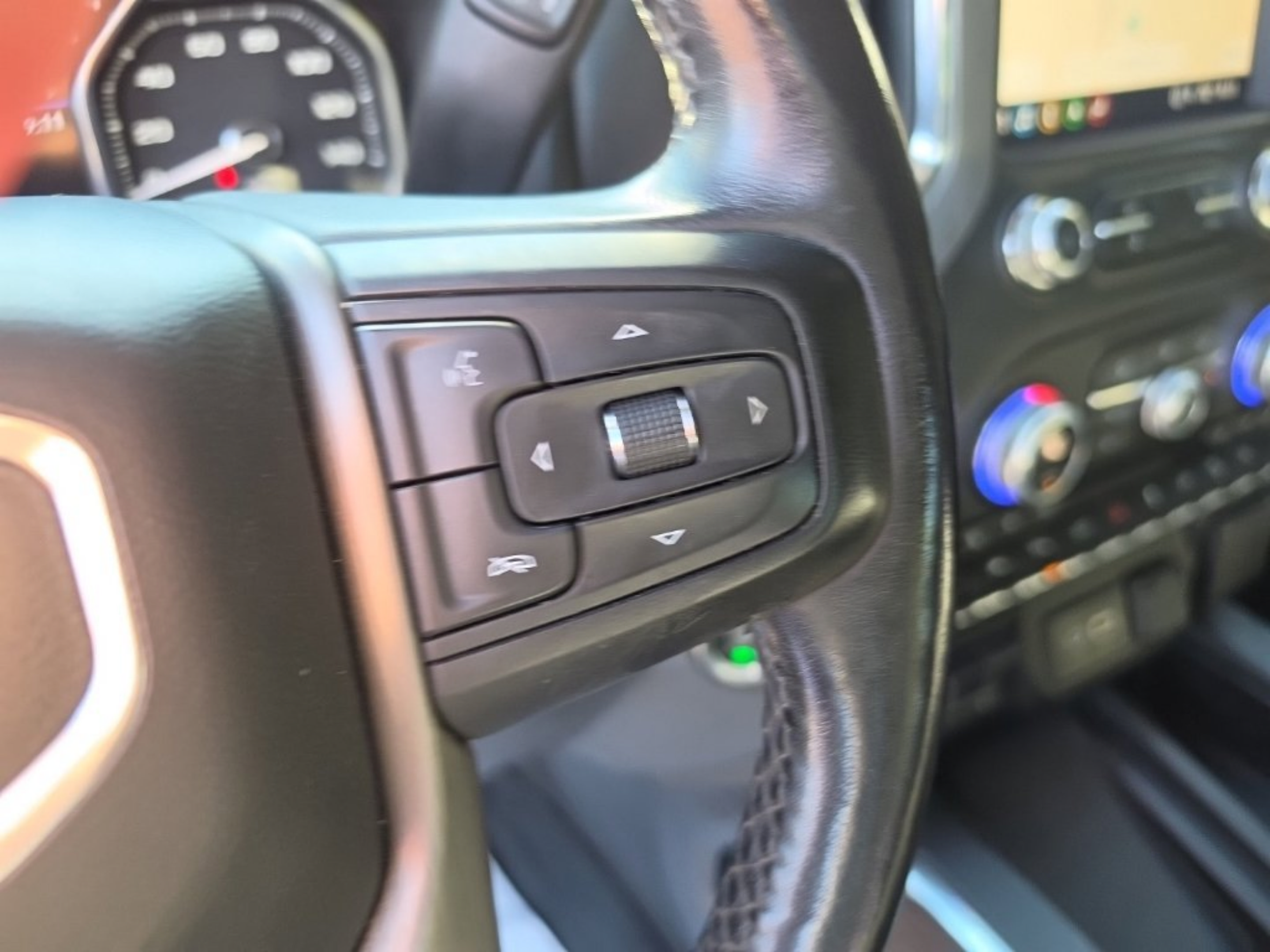 Used 2022 GMC Sierra 1500 Denali w/ Denali Premium Package AWD/4WD image 14