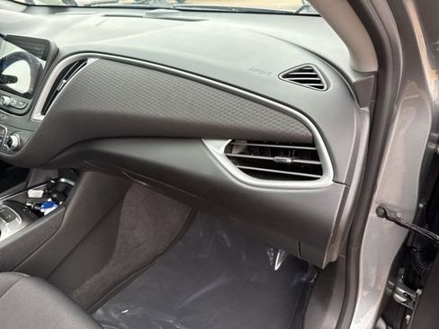 Used 2024 Chevrolet Malibu LT image 50