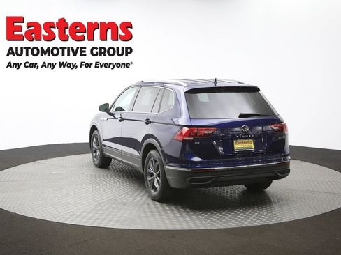 Used 2022 Volkswagen Tiguan SE image 63