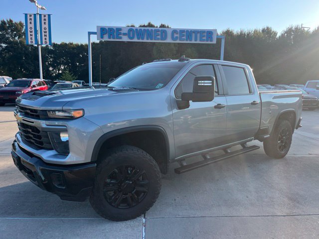 Used 2026 Chevrolet Silverado 2500 Custom w/ Custom Value Package AWD/4WD image 2