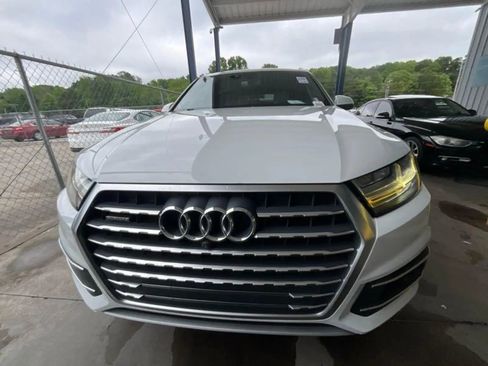 Used 2017 Audi Q7 3.0T Prestige AWD/4WD image 2
