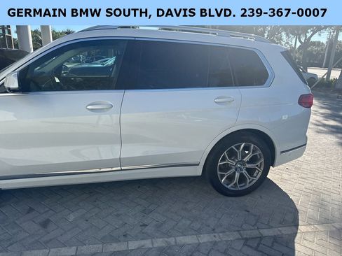 Used 2021 BMW X7 xDrive40i w/ Premium Package 2 image 4