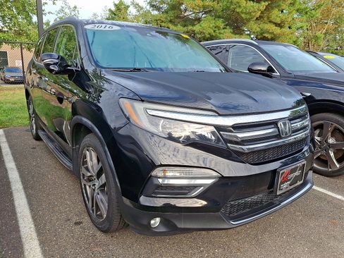 Used 2016 Honda Pilot Touring image 6