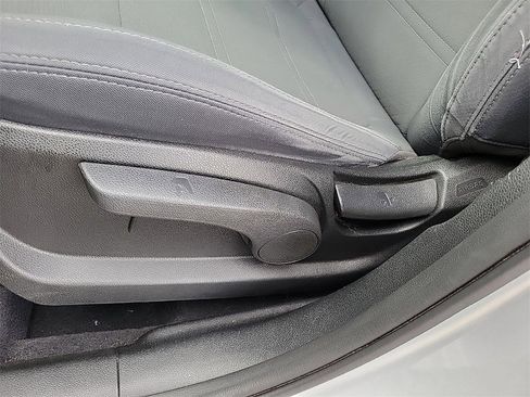 Used 2019 Kia Sorento L image 16