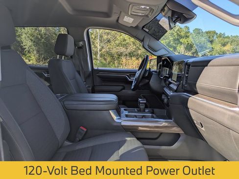 Used 2024 Chevrolet Silverado 1500 RST w/ Z71 Off-Road Package AWD/4WD image 30