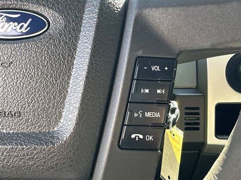Used 2014 Ford F150 XLT AWD/4WD image 12