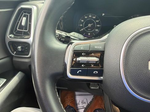 Certified 2023 Kia Sorento SX AWD/4WD image 27
