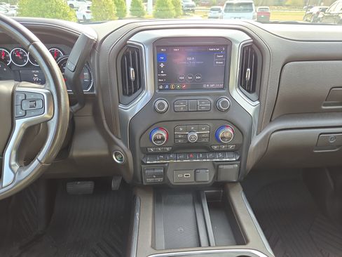 Used 2022 Chevrolet Silverado 1500 LTZ image 25