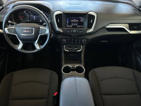 Used 2024 GMC Terrain SLE FWD image 12