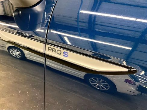 Used 2023 Volkswagen ID.4 Pro S Plus image 35