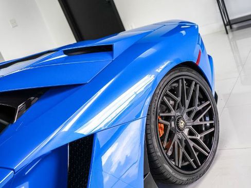 Used 2018 Lamborghini Aventador S AWD/4WD image 14