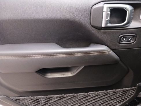 Used 2021 Jeep Wrangler Unlimited Sahara image 26