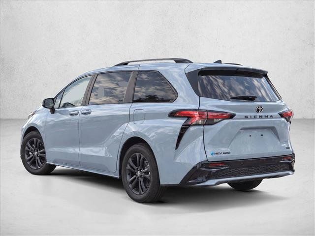 Used 2026 Toyota Sienna XSE AWD/4WD image 5